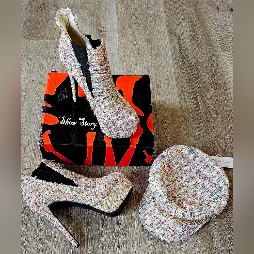NEW Size 39 Show Story Tweed Platform Booties & Matching Cap